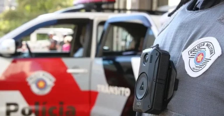 camera-acoplada-a-uniforme-de-pm-de-sao-paulo-1695394859388_v2_900x506