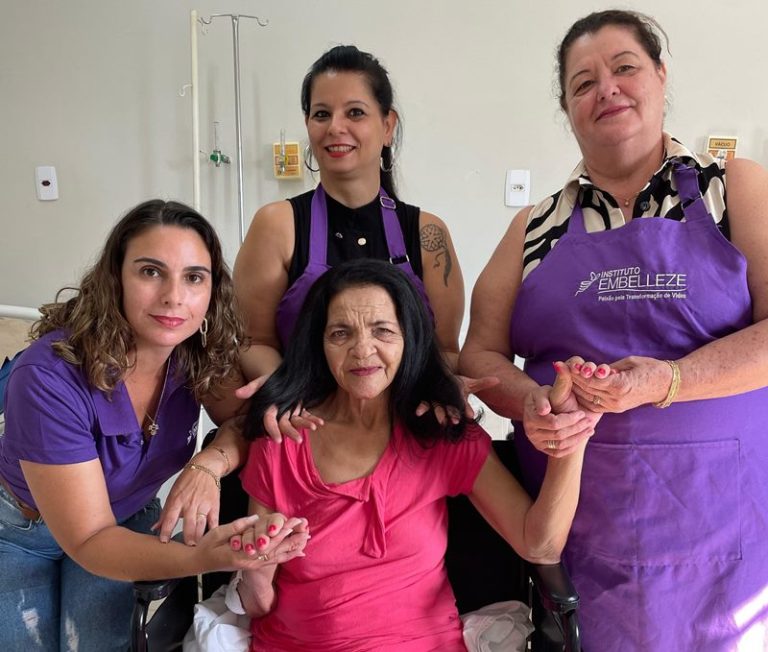 Santa Casa e Instituto Embelleze promove bem-estar de pacientes internados