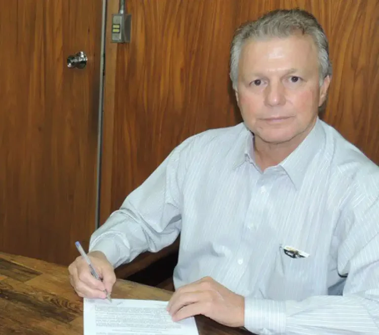 9f04b98a-3c69-4107-b923-0bebc3afd561