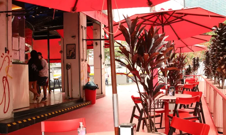 sao_paulo_reabertura_bares_restaurantes_rvrsa_abr_260420212830