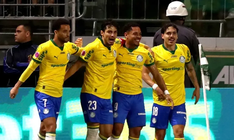 2025-10-15t234211z_1429567500_up1elaf1tuamb_rtrmadp_3_soccer-brazil-pal-rbb