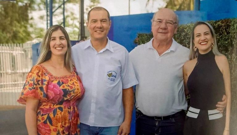 Edecir-mantem-a-tradicao-da-peixaria-ao-lado-dos-filhos-e-da-nora-1024x587