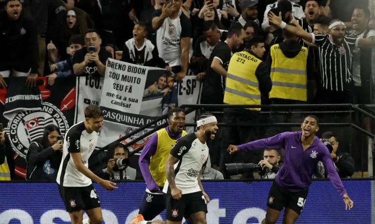 2025-11-21t003604z_1075296435_up1elbl01o22s_rtrmadp_3_soccer-brazil-cor-sao