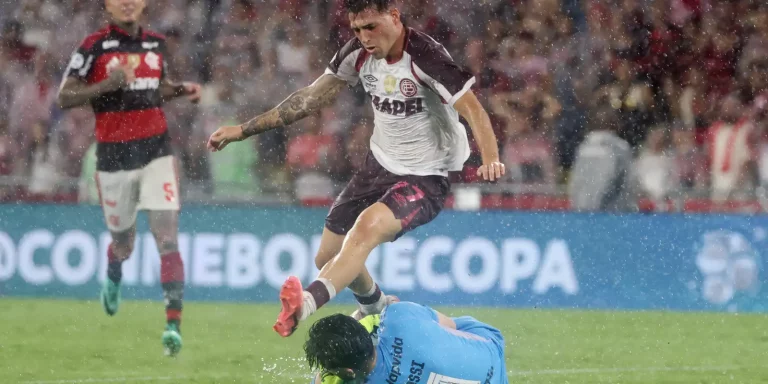 2026-02-27t023206z_356967823_up1em2r071gf9_rtrmadp_3_soccer-recopa-fla-lan